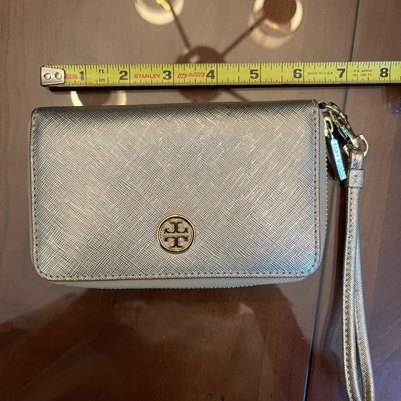 Small Tory Burch Hand Clutch or Wristlet Wallet - Picture 2 of 5